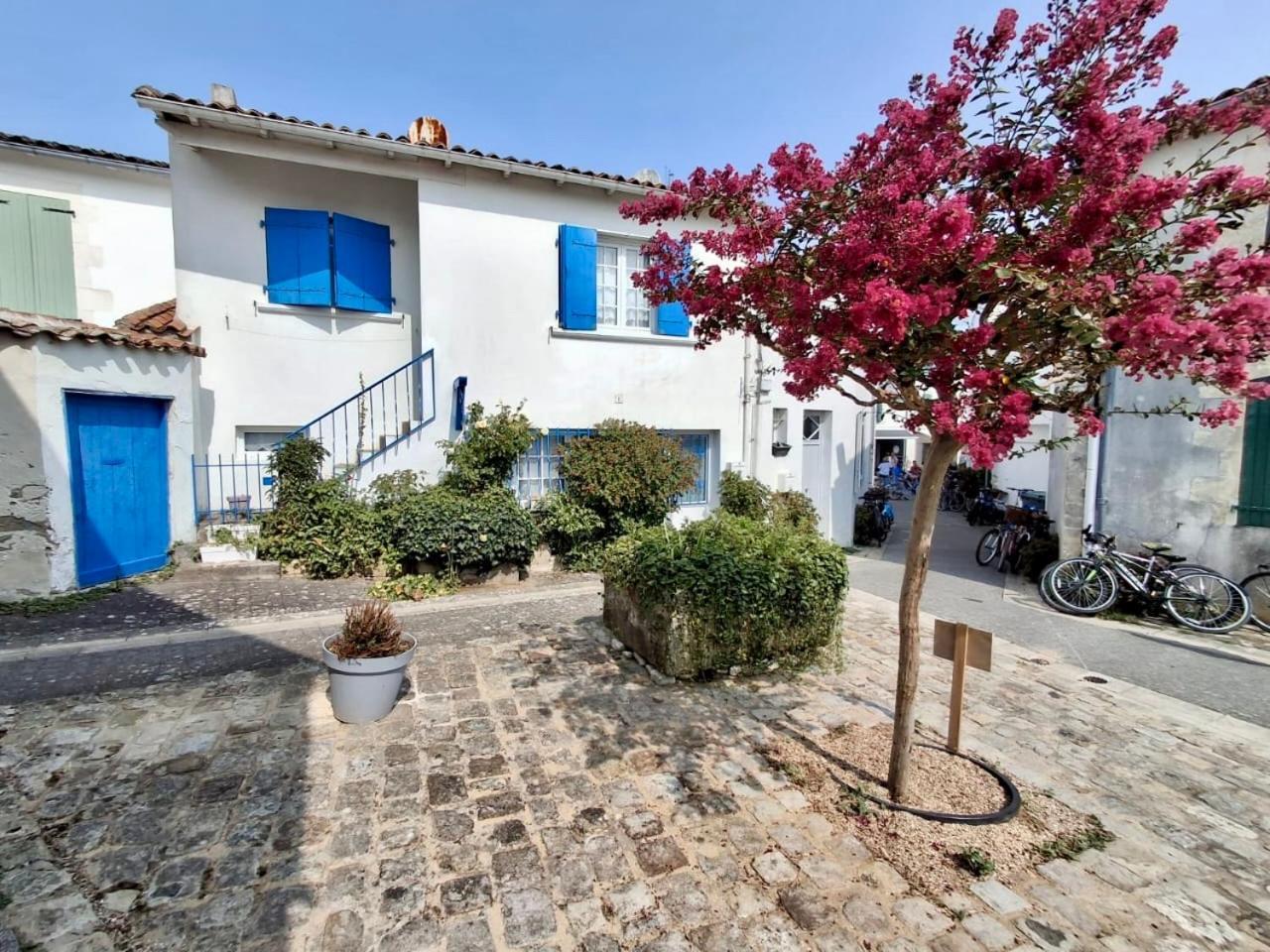 Le Nid Flottais Apartment La Flotte Exterior photo