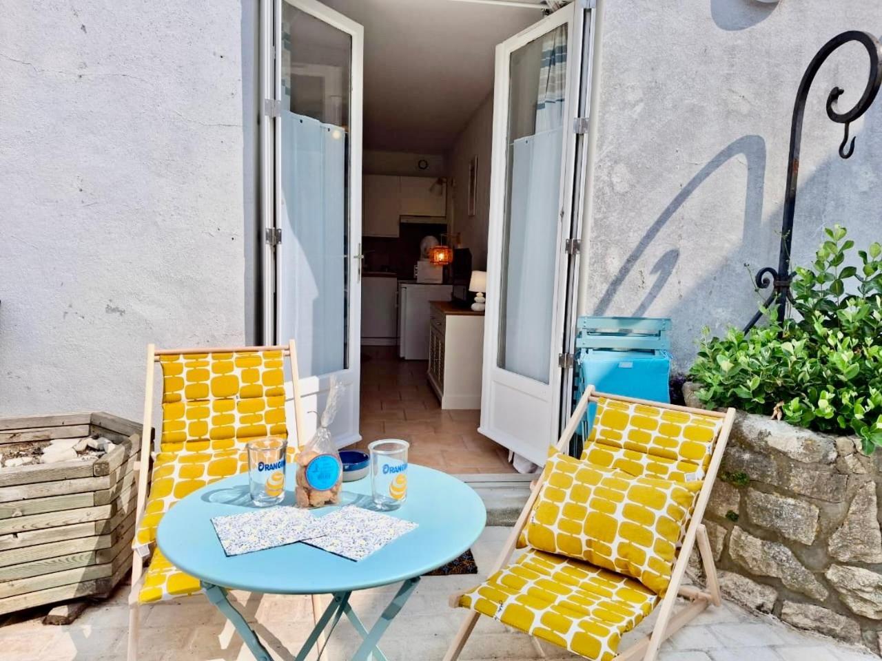 Le Nid Flottais Apartment La Flotte Exterior photo